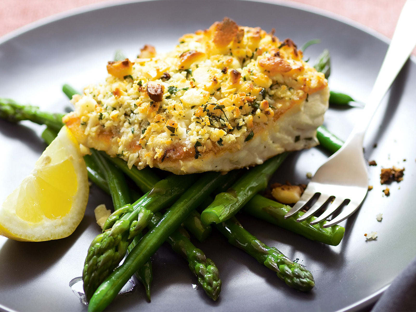 MACADAMIA-CRUSTED FISH WITH ASPARAGUS AND GREEN BEANS